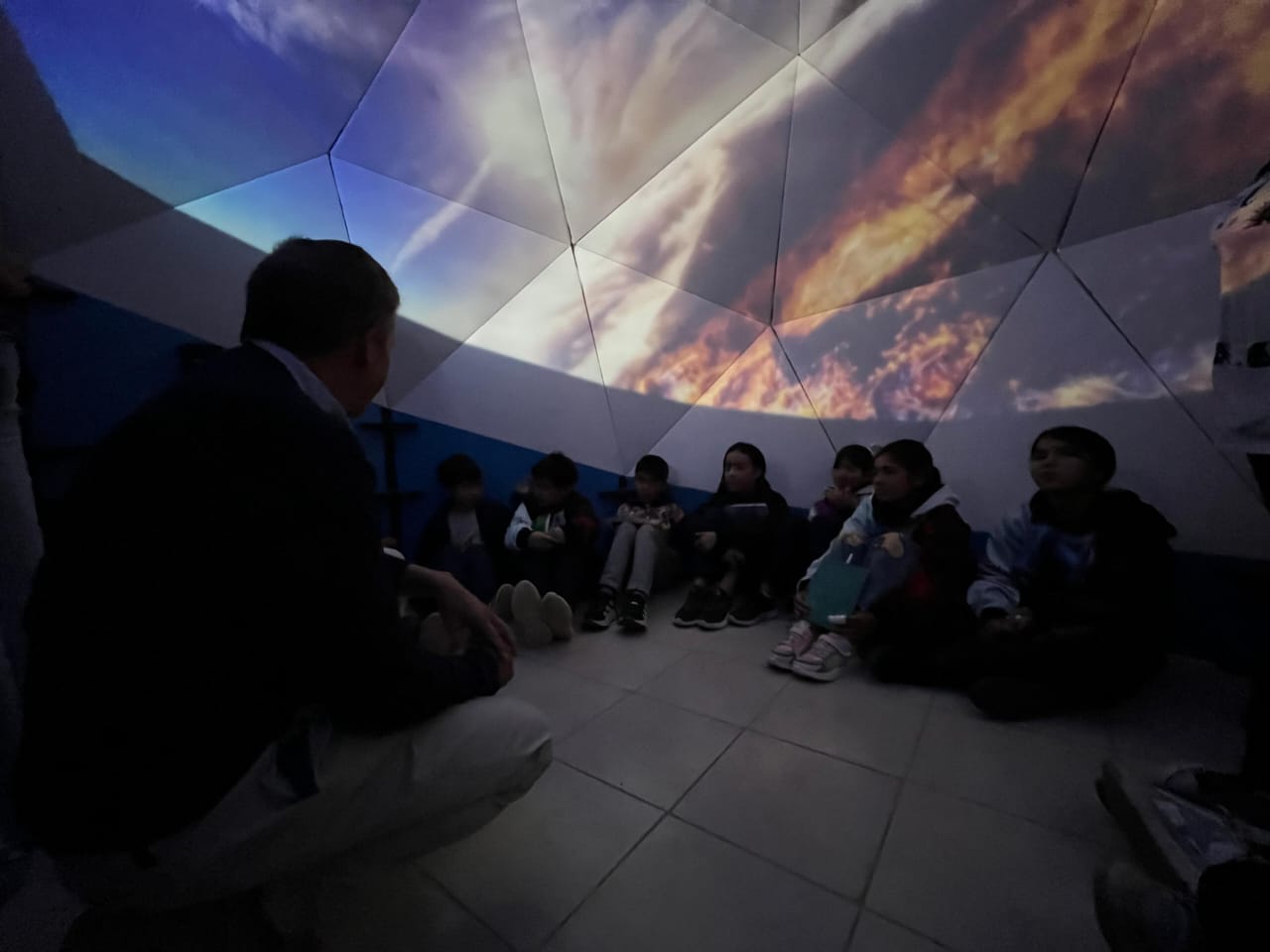 La Paz celebró el Día de la Tierra con actividades educativas e inauguró un Ecodomo